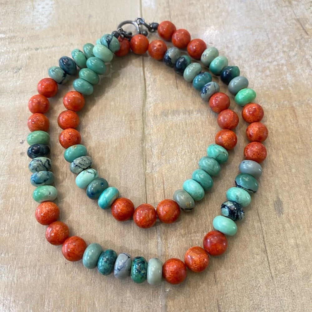 Lucky Brand Colorful hard stone necklace round beaded